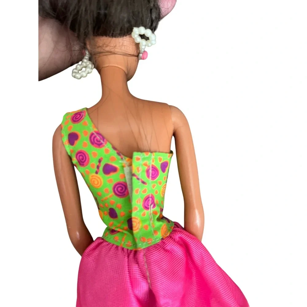 Vintage Mattel Barbie Doll Kira Long Hair Neon Lollipop Dress 90s Retro‎